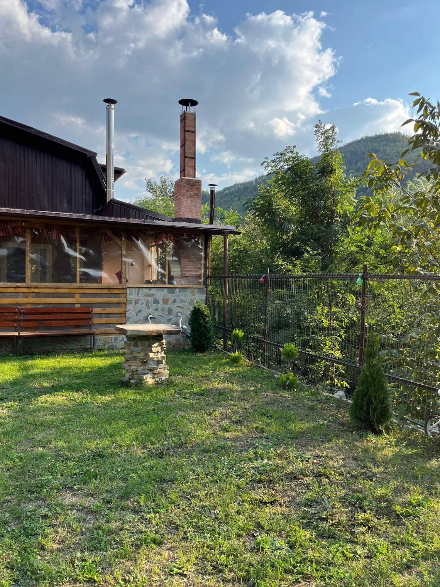 Casa Vio Konuk evi Nehoiu Dış mekan fotoğraf